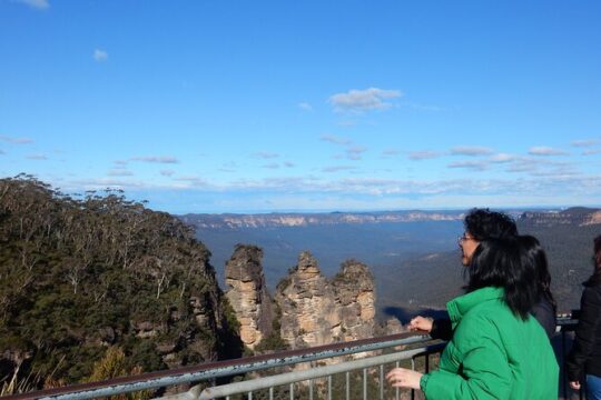 Blue Mountains Day Tour with Wildlife Walks and Scenic World