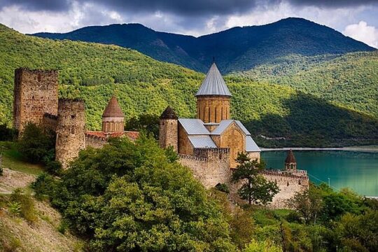 8 Day Georgia Tbilisi Guided Tour with Accommodation