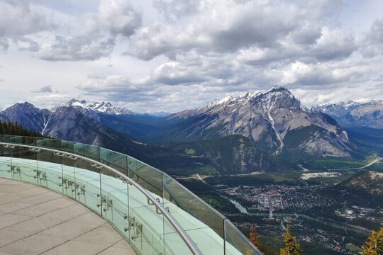 Calgary to Banff Sightseeing Tour