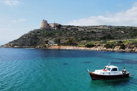 Cagliari: Boat Tour with Snorkeling and Aperitif