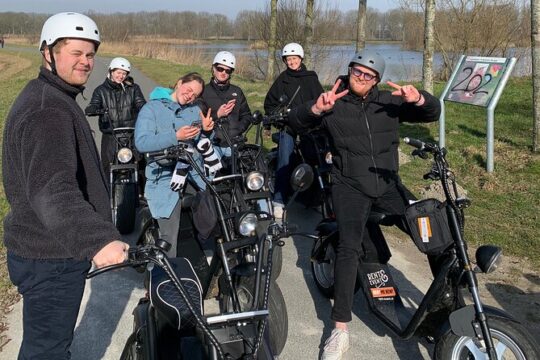 Bike and E-chopper Adventure Tour in Amsterdam
