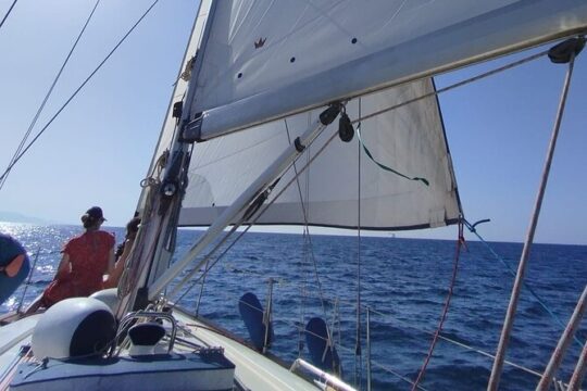 Sailing tour in the Gulf of Angels