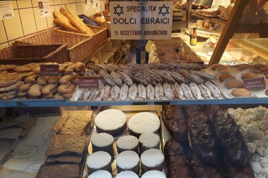 Venice: Special Evening Food & Wine Tour of the Jewish Ghetto with Foodie Guide