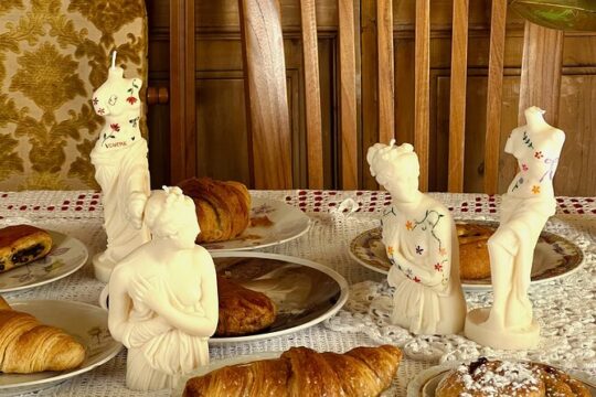 Create and Paint Your Own Candle in a Cozy Florence Studio