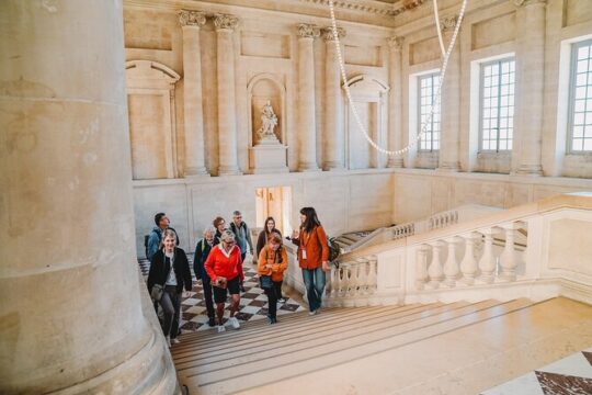 Private Versailles Palace Gardens with Van Transfer from Paris