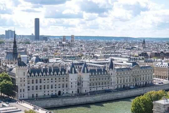 Conciergerie Entry & Optional Hop-on Hop-off Seine River Cruise