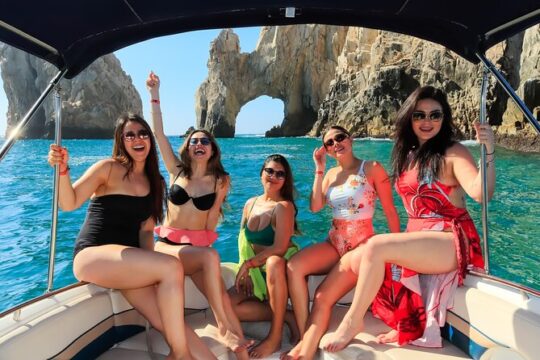 Cabo San Lucas Scenic Yacht Ride to Lovers or Pelícano Beach