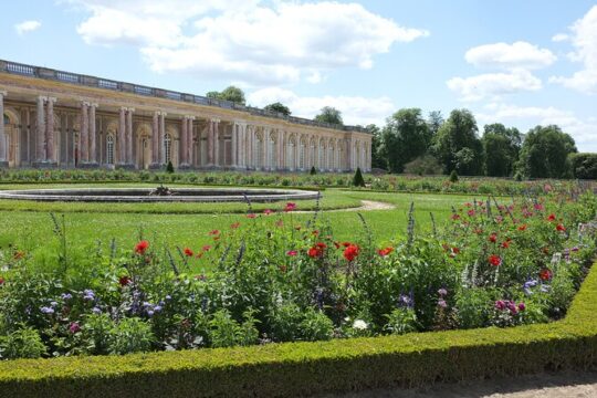 Versailles and Louvre Full Day Private Tour