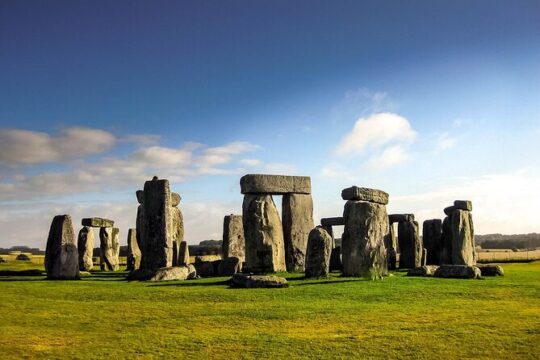 Cotswolds Village Stonehenge Bath from London Small Group Tour
