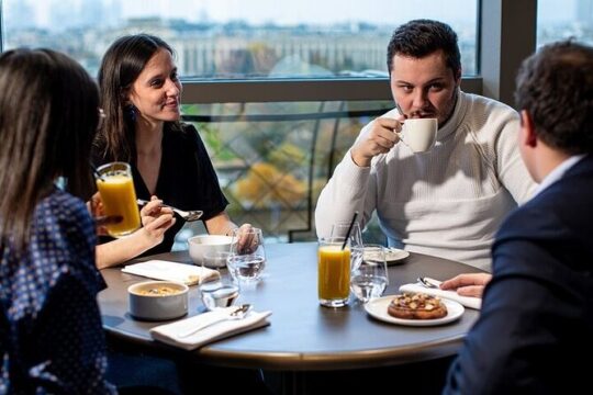 Parisian Lunch and Tour on the Eiffel Tower