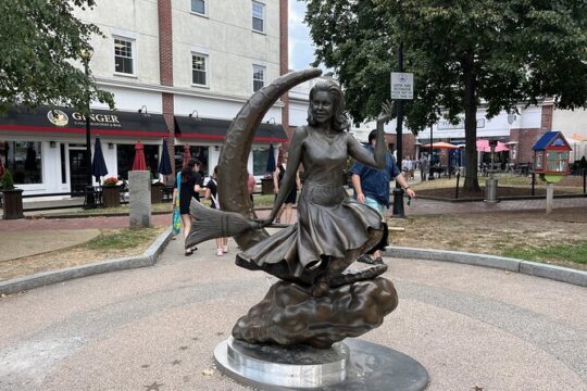 Salem Witch Tour from Boston with Broom Making Workshop