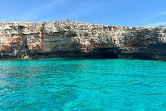 3-hour tour to the caves of Leuca