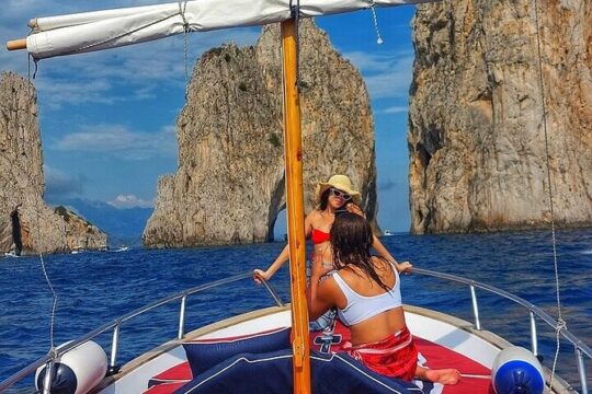 Private boat tour on the classic gozzo 3 hours