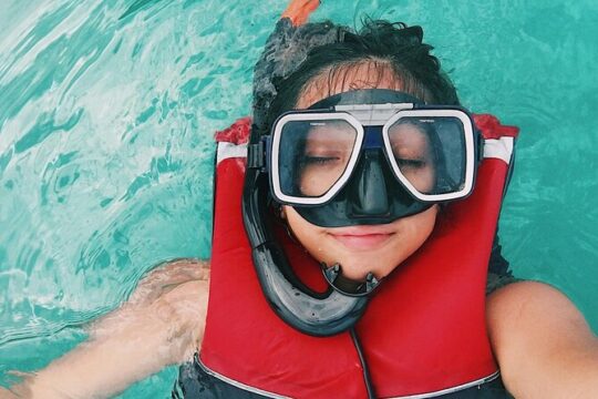 4 Hour Boat Trip Gear with Snorkeling Adventure in Paros