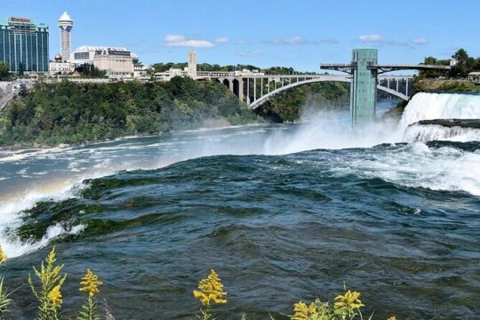 Small Group Niagara Falls 3 Day Tour with Buffalo Pickup