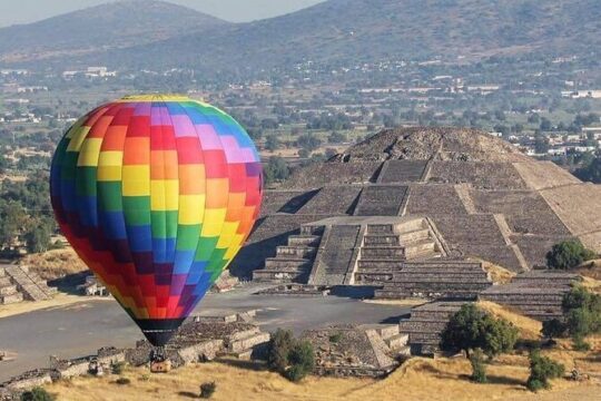 Balloon Flight over Teotihuacan at Dawn