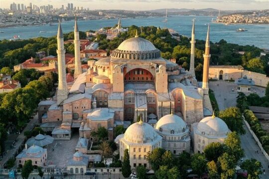 Private Tour Explore Istanbul and Airport Transfer