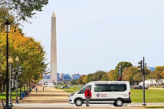 DC Monuments Small Group Guided Night Tour 3 Hours