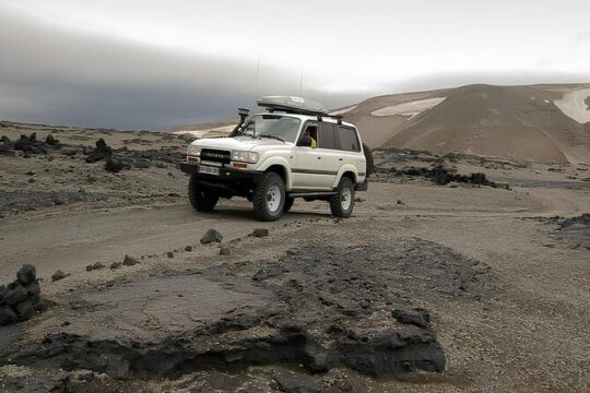 Private Tour of Mount Etna by 4x4 with Lunch in the Cellar From Taormina