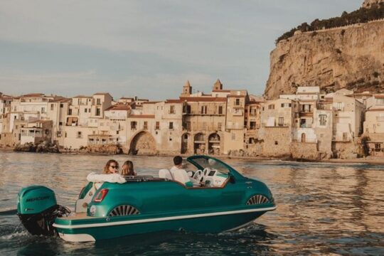 Exclusive Tour with Aperitif on Board Boat 500 in Cefalu