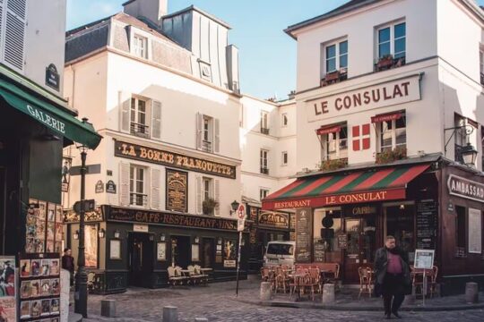 Decadent Montmartre Food, Wine, Cheese and Pastries Tour