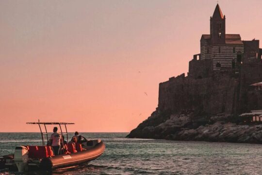 Dolcevita Aperitif Golden Hour Cruise in Portovenere Archipelago