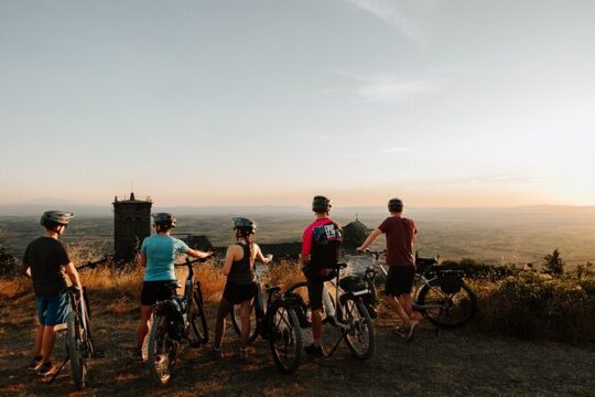 Cortona Sunset Pizza Tasting EBike Ride Around the Village