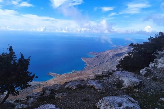Kofinas Peak, Kapetaniana & Ai Giannis Beach tour with lunch
