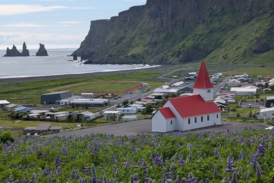A Self-Guided Walking Tour of Vik i Myrdal Village