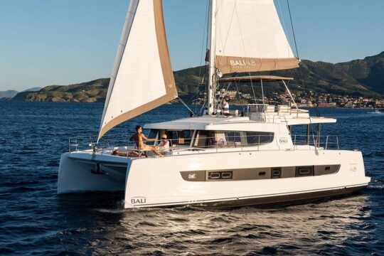 Portimão Luxury Catamaran Private Cruise