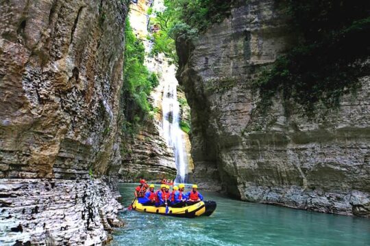 Rafting and canoe in the Grand Canyon of Albania