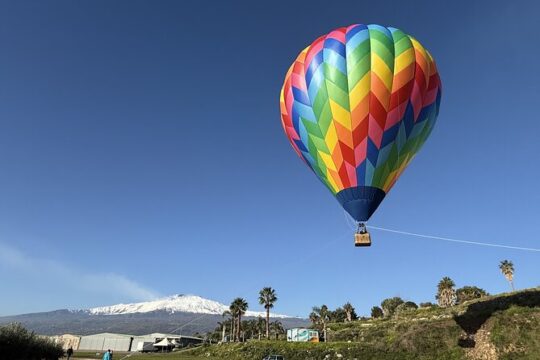Balloon flight to the center of Sicily or Mount Etna