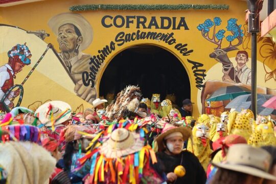 El Corpus Cristi y la Danza del CALALA, entre TIGRES y VENADOS