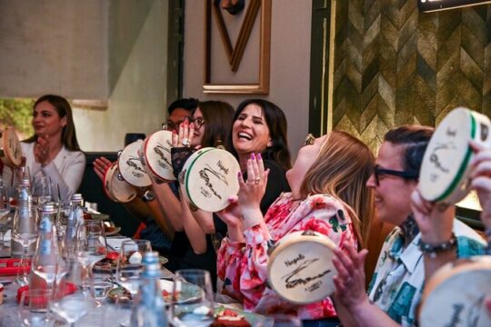 Traditional Dinner Show in Naples: Live Folk Music & Wine