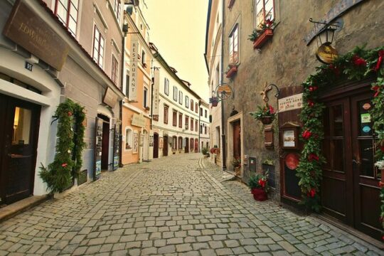 Private trip from Bratislava-Vienna to Cesky Krumlov with guide
