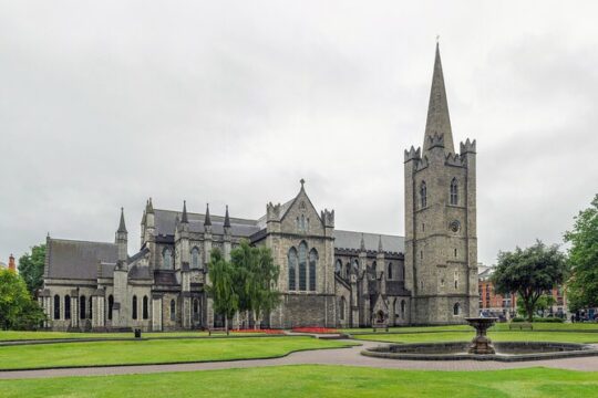 Experience Trinity College and Dublin by Car