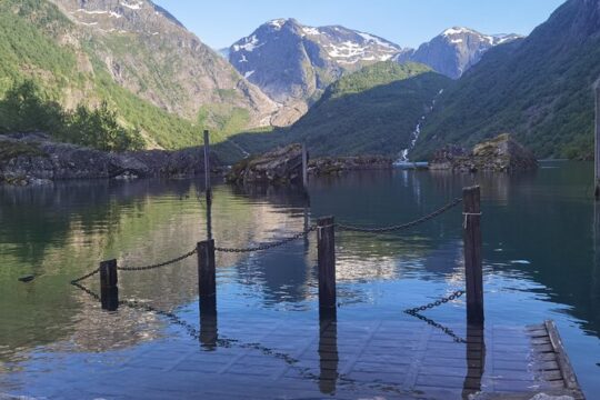 Private day tour guide to Rosendal and hardanger cruise and bike