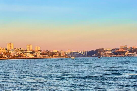 Private Boat Tour and Wine Tasting