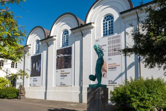 Shared Reykjavík Museum Walking Tour Experience