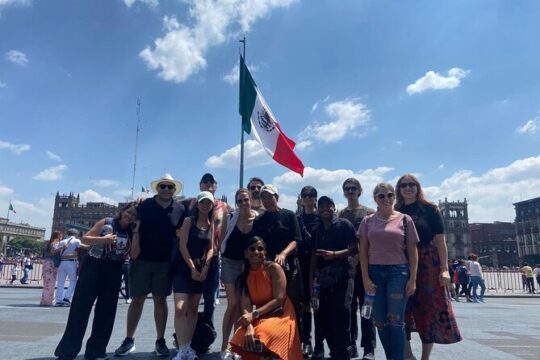 Walking Mexico City Tour Experience with Metro