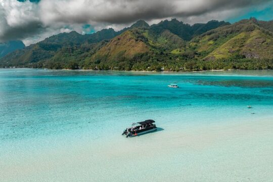 The Floating Bar Moorea